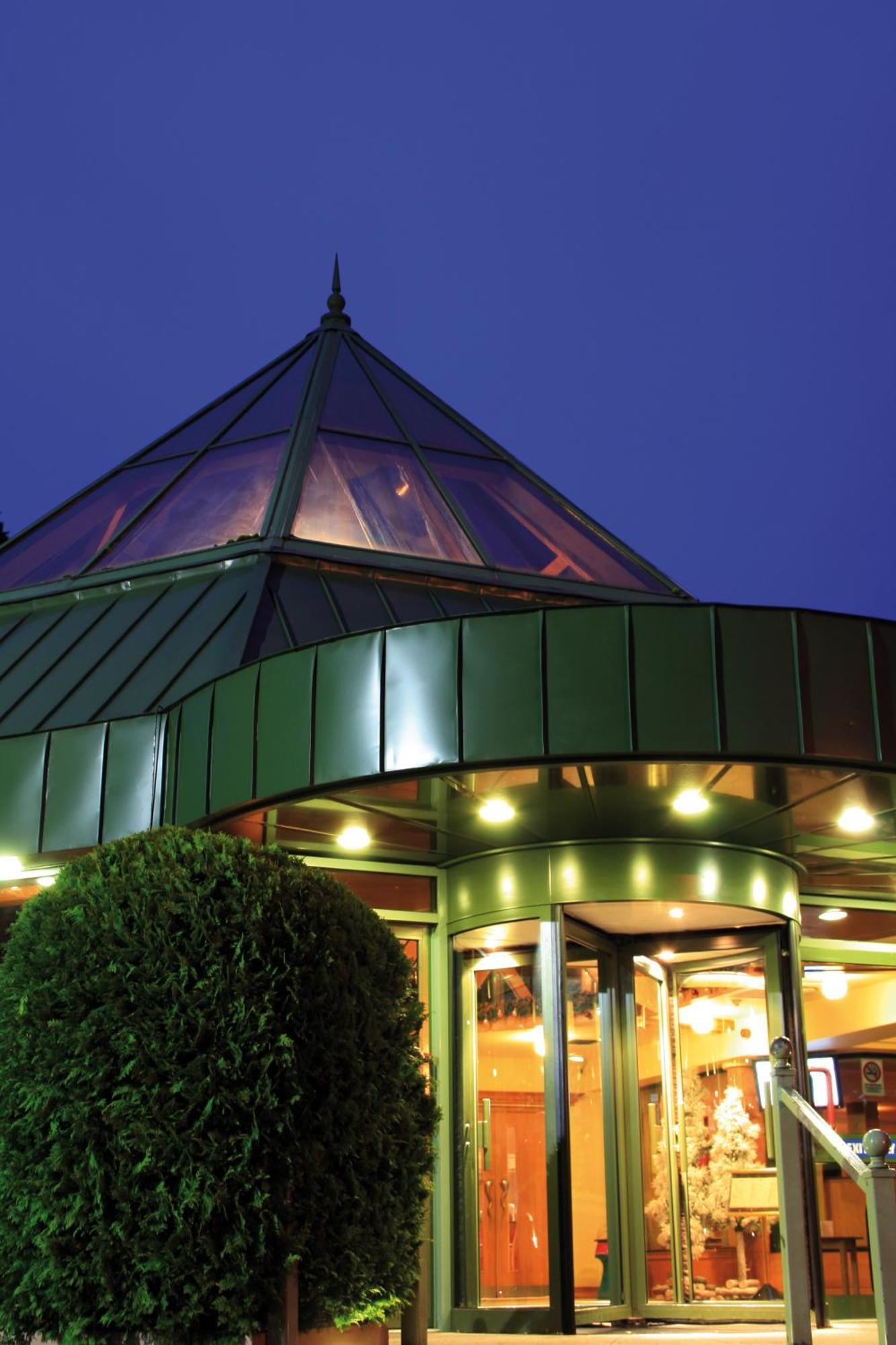 Silverbirch Hotel Omagh Buitenkant foto